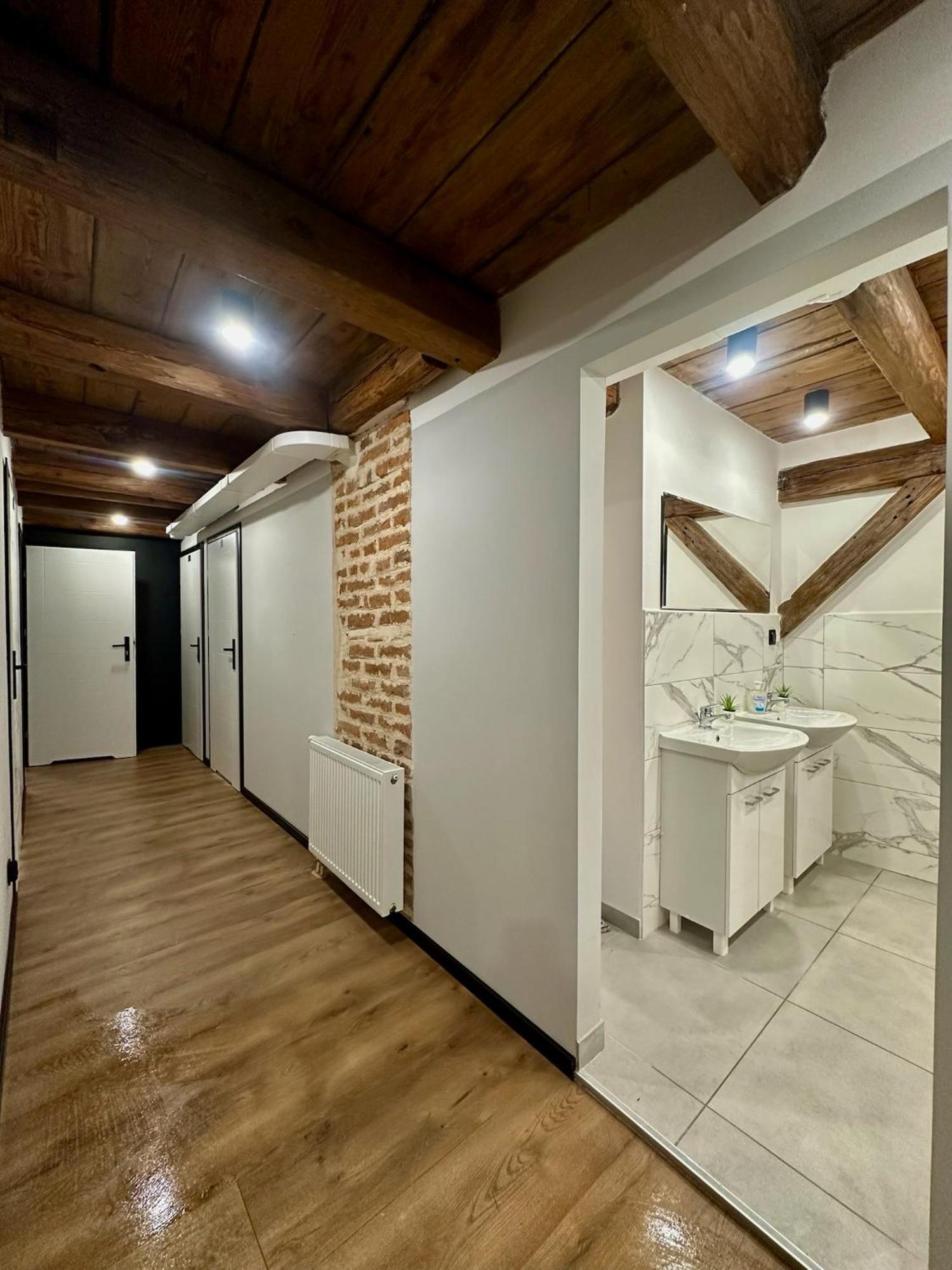Marianowka Apartman Legnica Kültér fotó