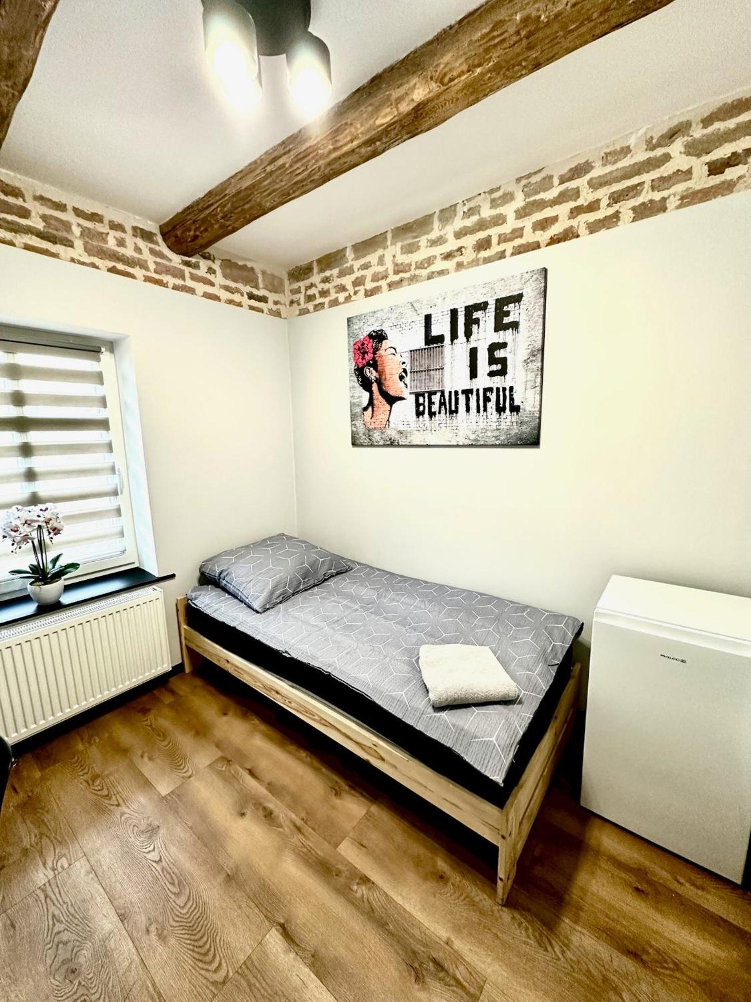 Marianowka Apartman Legnica Kültér fotó