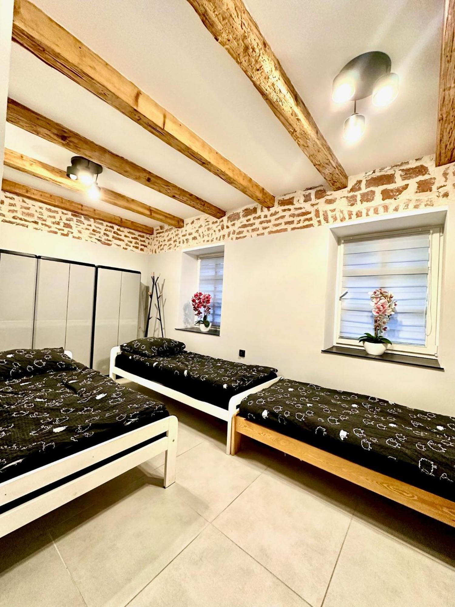 Marianowka Apartman Legnica Kültér fotó